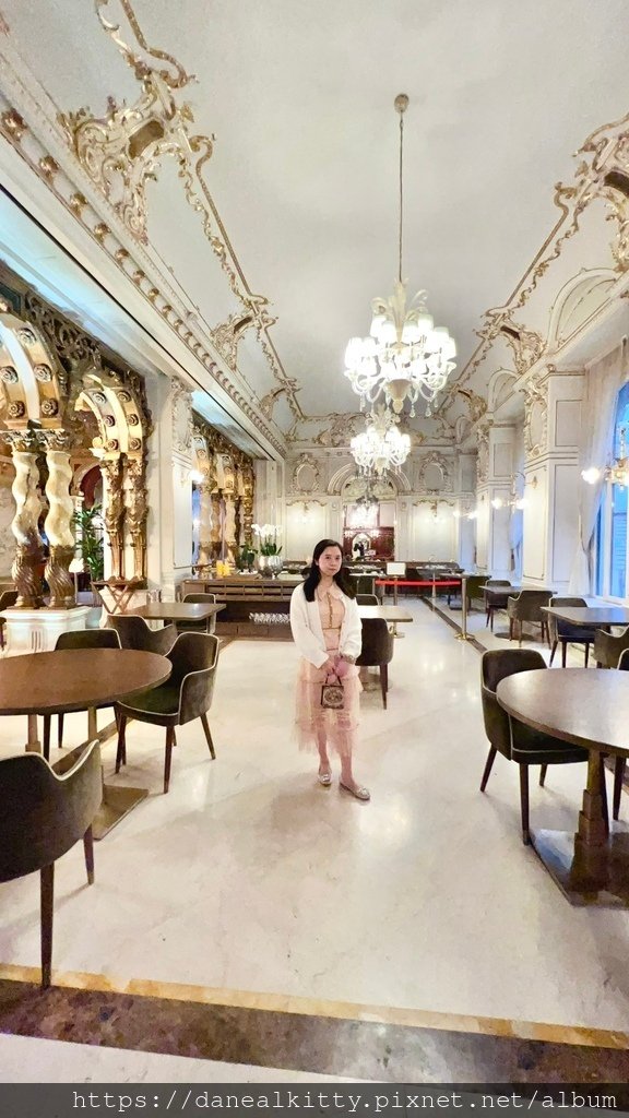 匈牙利 布達佩斯~ 百年歷史 紐約咖啡館 New York 