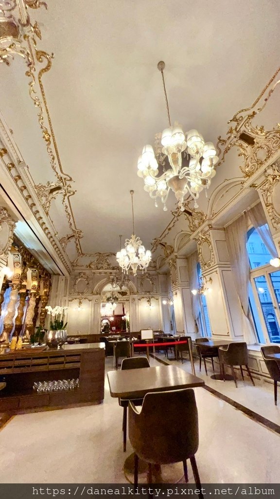匈牙利 布達佩斯~ 百年歷史 紐約咖啡館 New York 