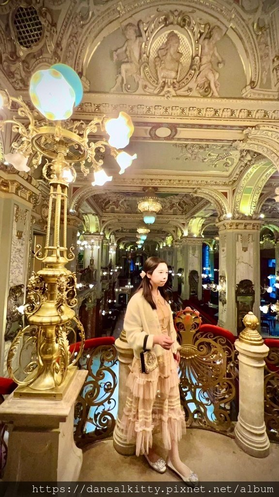 匈牙利 布達佩斯~ 百年歷史 紐約咖啡館 New York 