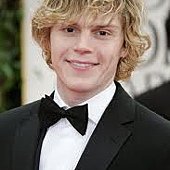 Evan Peters