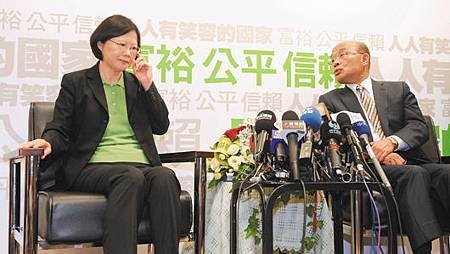 蘇問蔡工作.jpg