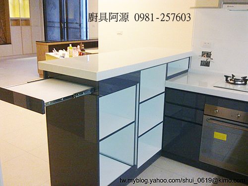 L型廚具+中島吧 LG人造石台面10貝