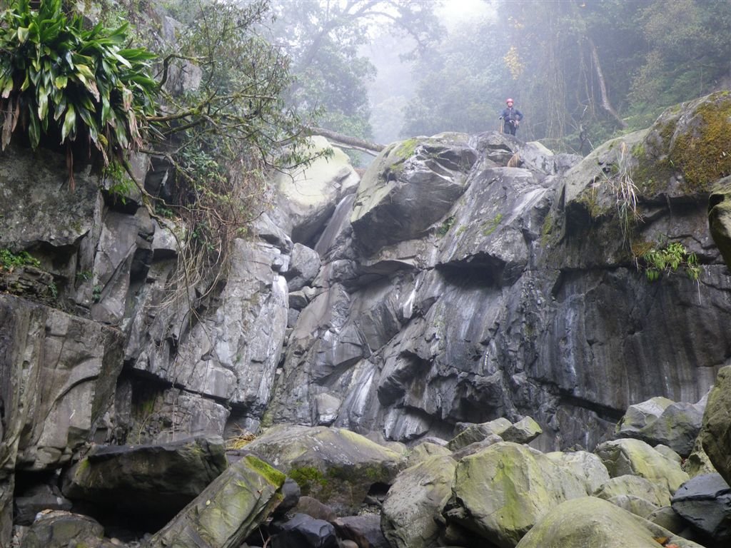 霍俄索溪溯登新望嶺_0301_2011-3-25 上午 07-42-29.JPG