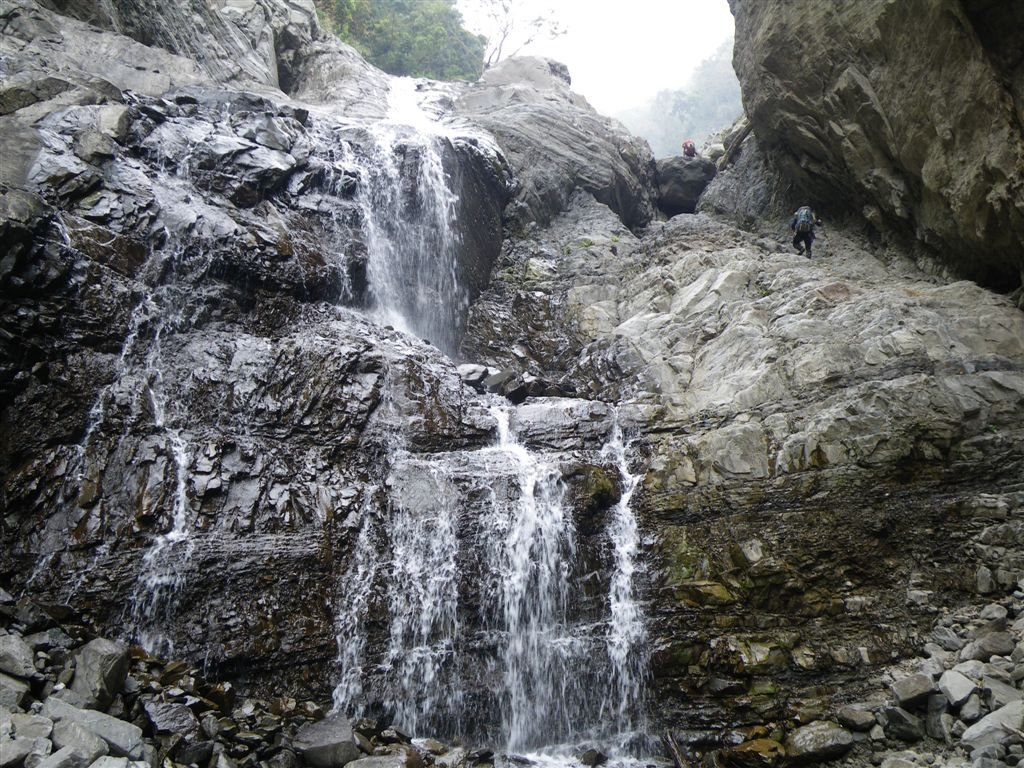 霍俄索溪溯登新望嶺_0132_2011-3-23 下午 03-04-02.JPG