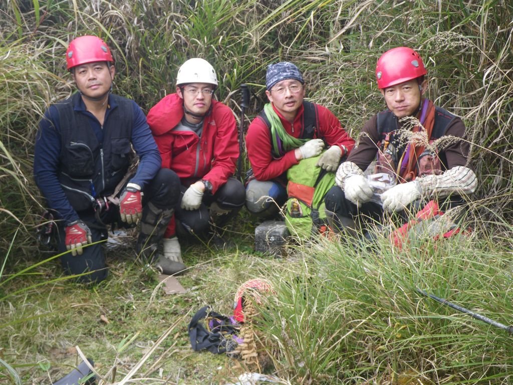 霍俄索溪溯登新望嶺_0376_2011-3-25 下午 02-37-22.JPG