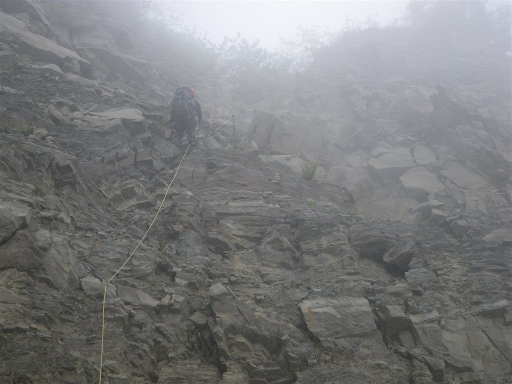 霍俄索溪溯登新望嶺_0222_2011-3-24 上午 11-48-11.JPG