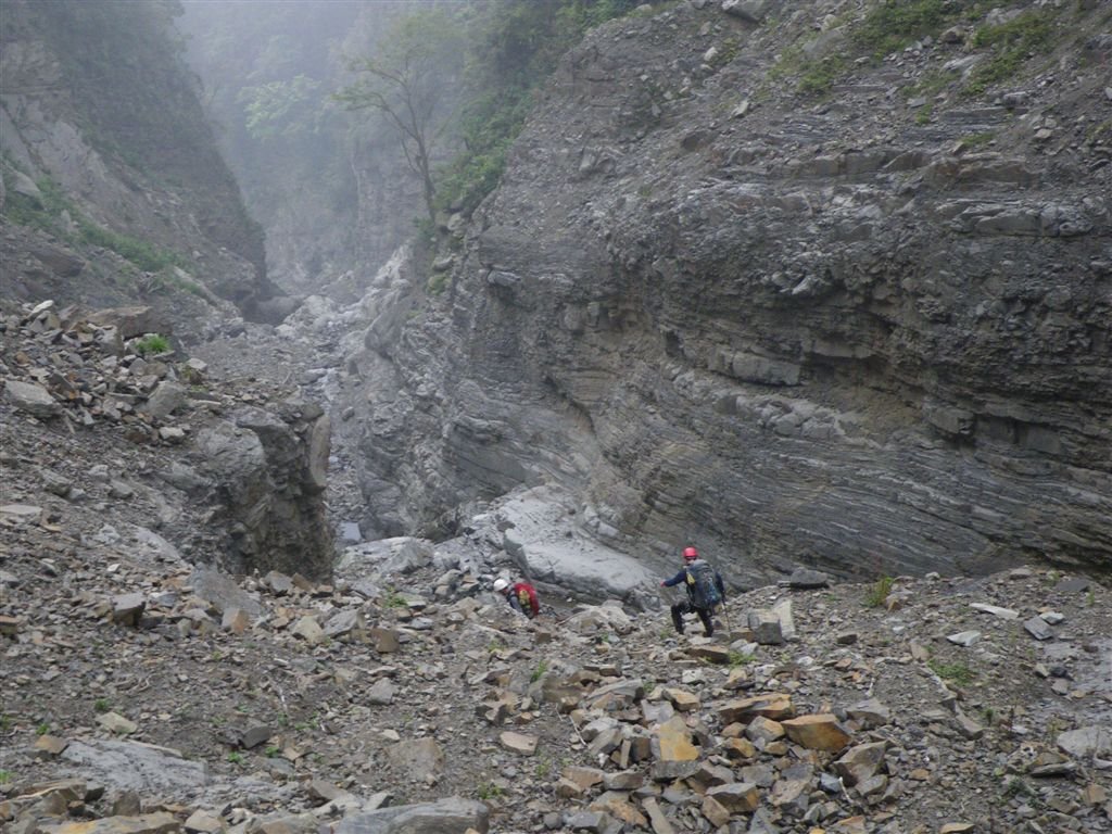 霍俄索溪溯登新望嶺_0167_2011-3-23 下午 04-05-21.JPG