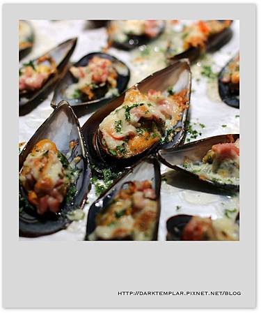 2015 Bacon &amp; Cheese Mussels 01