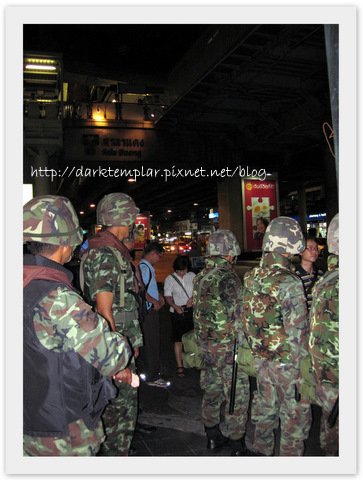 2010 Bangkok Riot (2).jpg