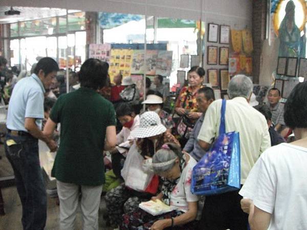 103年5月21日大同世界慈善發放日