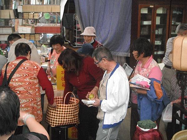 103年12月3日大同世界慈善發放日