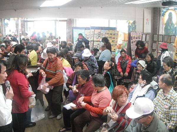 104年1月7日慈善發放日