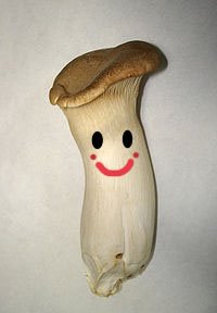 200px-Pleurotus_eryngii.jpg