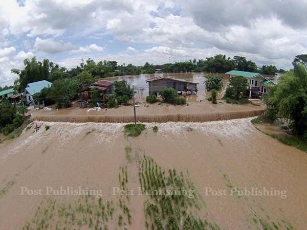 泰國28個府遭洪水襲擊已造成10人遇難