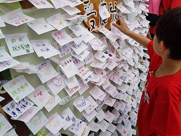 428兒童保護日 家扶籲用愛包圍受虐兒9.jpg