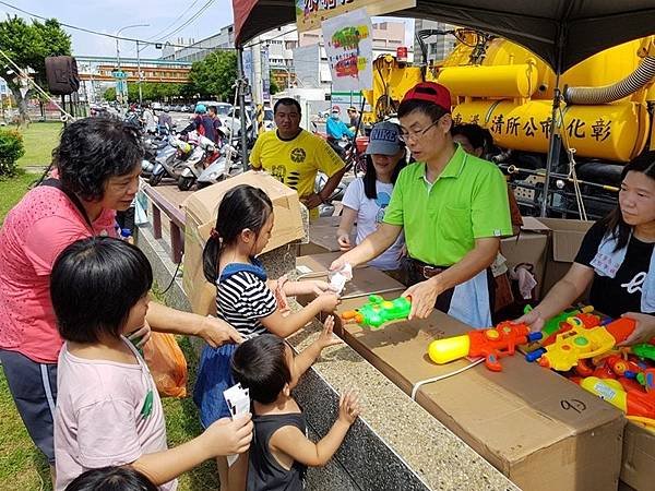 憑3張發票兌換水槍.jpg