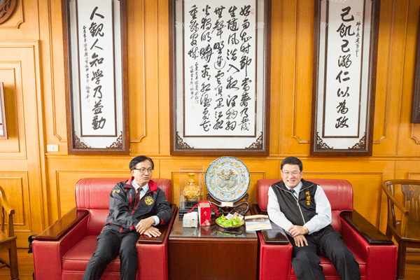 準彰化市長林世賢拜訪邱建富 攜手合作市政無縫接軌3.png