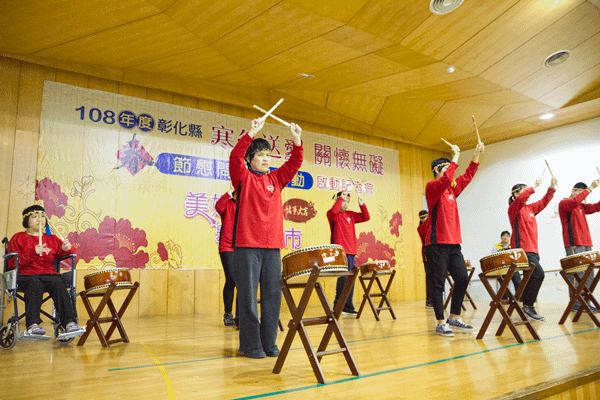 彰化縣結合民間力量 從慈愛教養院展開春節慰問3.png