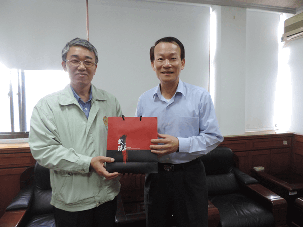 彰化榮服處促進退役官兵就業 楊雨榮拜會中部地區天然氣公司2.png