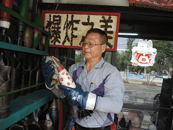 砲彈花在彰化溪州 砲彈收藏家李俊諭邀民眾一睹美感9.png