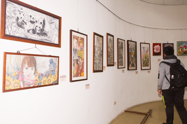 彰安國中「有‧藝思」美術班畢業作品展 9日彰化市立圖書館開展6.png