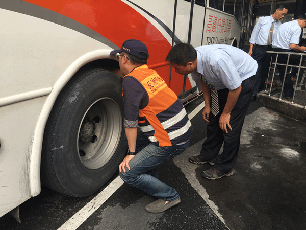 端午連假返鄉搭乘客運省錢又平順 彰化監理站籲勿搭乘白牌車保平安5.png