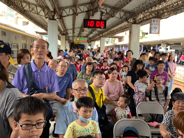 台鐵創建132週年 國寶DT688風華再現5.png