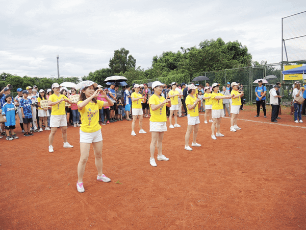 彰化縣體育會辦慢壘全壘打趣味嘉年華 樂在運動揮棒向前行3.png