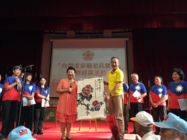 93軍人節向榮家參戰老兵致敬 中彰榮家顯軍威暢談衛國史3.png