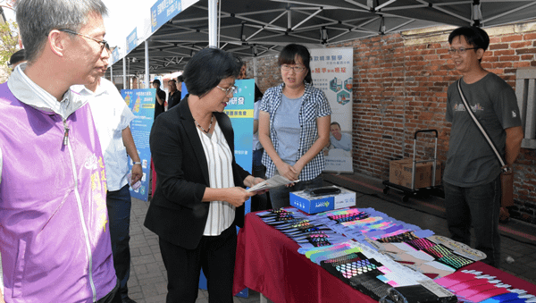中臺灣地方產業創新研發成果在彰化 鹿港公會堂廣場展售會3.png