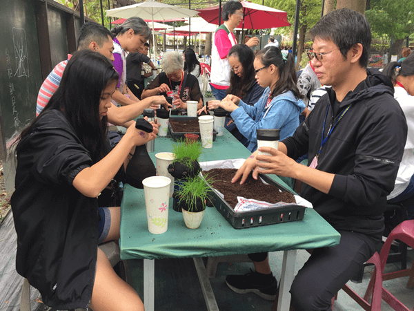 彰化家扶愛加你圓滿 米可白認養人與兒童相見歡3.png