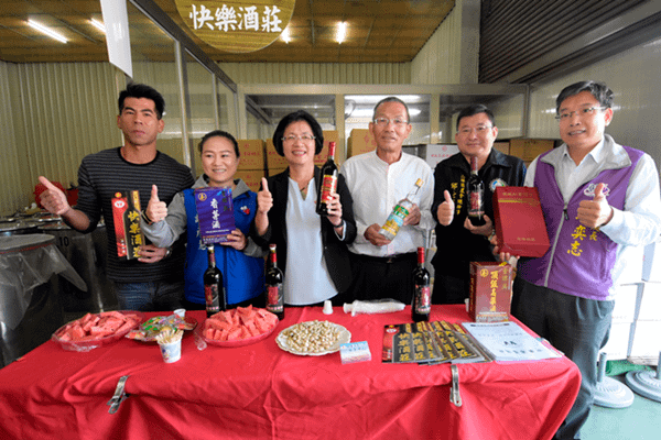 支持農友行銷農產 王惠美參訪農產相關產業3.png