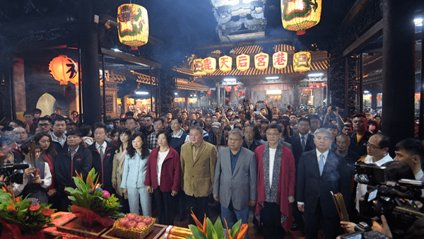 彰化縣長王惠美除夕夜到鹿港廟宇為民祈福 過年大年初一至初三發福袋1.png