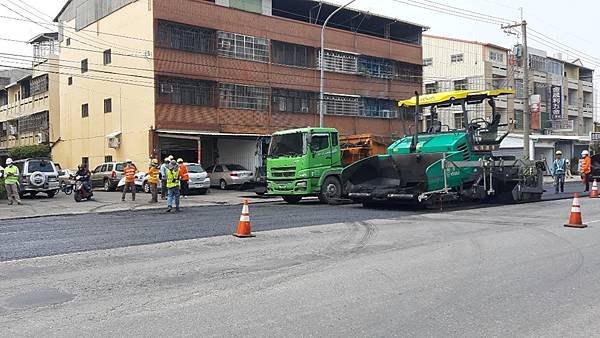 社頭鄉中山路路面不佳 彰化縣府納道路養護徹底改善4.jpg