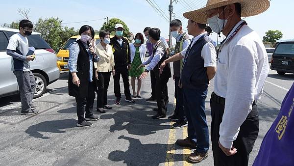 二水鄉南通路與田中鎮中州路修繕 孔蓋下地化讓道路平順安全1.jpg