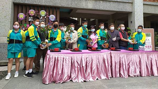 彰興國中響應世界地球日 守護地球生機不忘關懷弱勢2.jpg