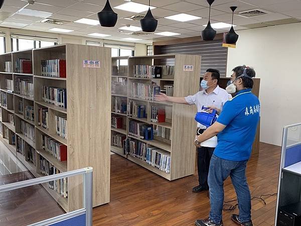 員林市立圖書館用心消毒 安心閱讀借書抽大獎1.jpg