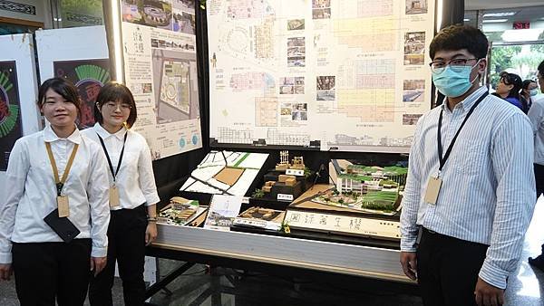 建國科大空設系「庄頭戲院」畢展 實務創作學用無落差3.jpg