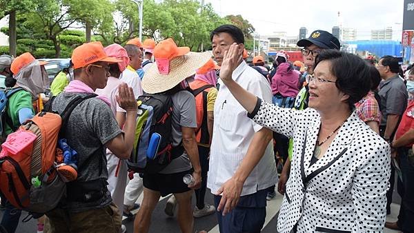 白沙屯媽祖抵彰化 彰化縣長王惠美獻花祈福4.jpg