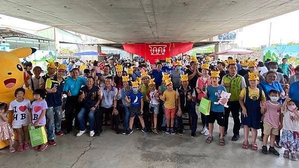 彰化寶友會圓夢 寶可夢迷集合中彰運動公園2.jpg