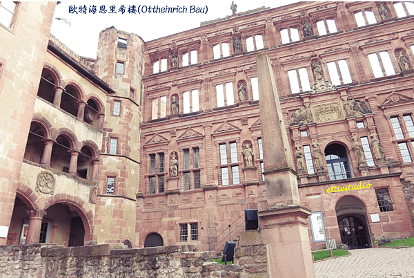 13_Ottheinrich Bau.png