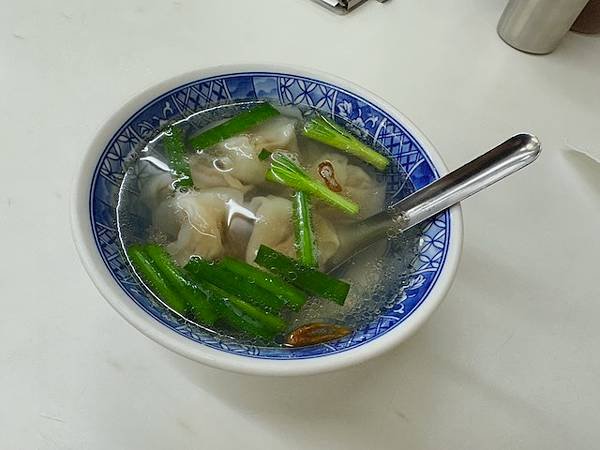 大膽牛腩麵,意麵王~~都是鹼水蛋麵台灣的意麵蛋的比例少