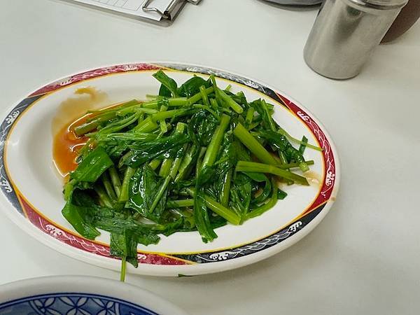 大膽牛腩麵,意麵王~~都是鹼水蛋麵台灣的意麵蛋的比例少