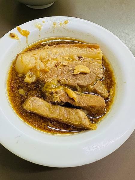 跟著香港美食美酒行家~~吃三元六