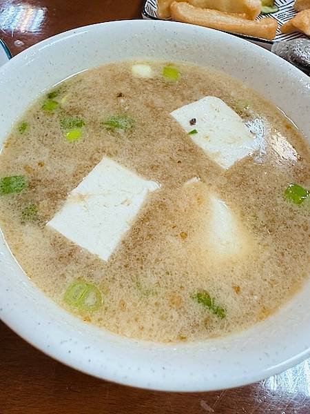 燙嘴厚味~~二訪基隆麵食館青島東路