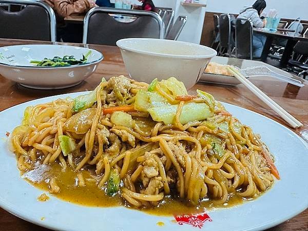燙嘴厚味~~二訪基隆麵食館青島東路