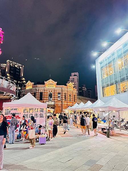 國民黨的政治人物只有那千篇一律文創市集攤販~~碧潭，北鴨鴨肉