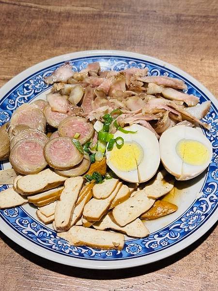小趙新開的老弄堂汗流浹背後~~信義國中南村小吃店