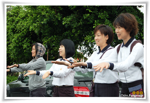 20110417皈依大典的表演10.gif