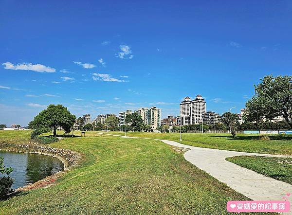 台北大直．美堤河濱公園 / 親水灣花海盛開